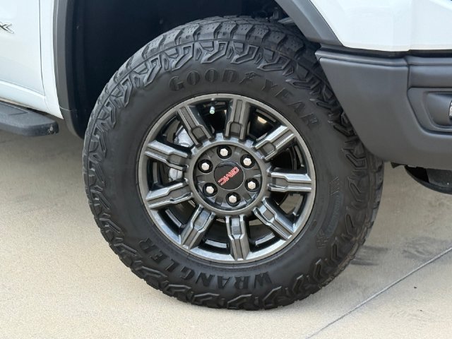Used 2024 GMC Sierra 1500 AT4X AWD/4WD image 2