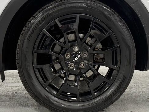 Used 2022 Kia Telluride SX w/ SX Prestige Package image 9