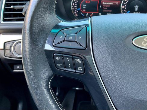 Used 2017 Ford Explorer Platinum AWD/4WD image 17