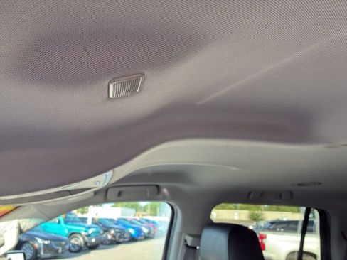 Used 2017 Chevrolet Tahoe LT AWD/4WD image 12