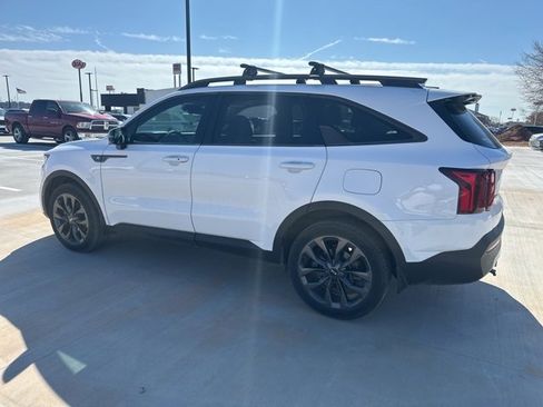 Used 2021 Kia Sorento EX w/ EX AWD X-Line Package image 14
