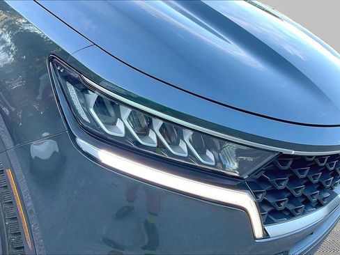 Used 2022 Kia Sorento LX AWD/4WD image 32