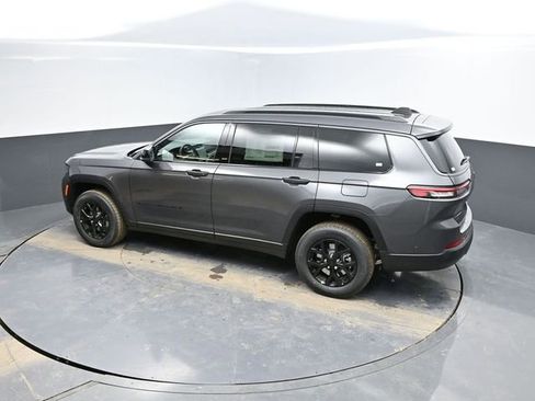 New 2026 Jeep Grand Cherokee L 4WD image 36