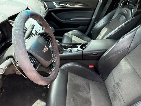 Used 2019 Cadillac CTS V w/ Carbon Fiber Package RWD image 17