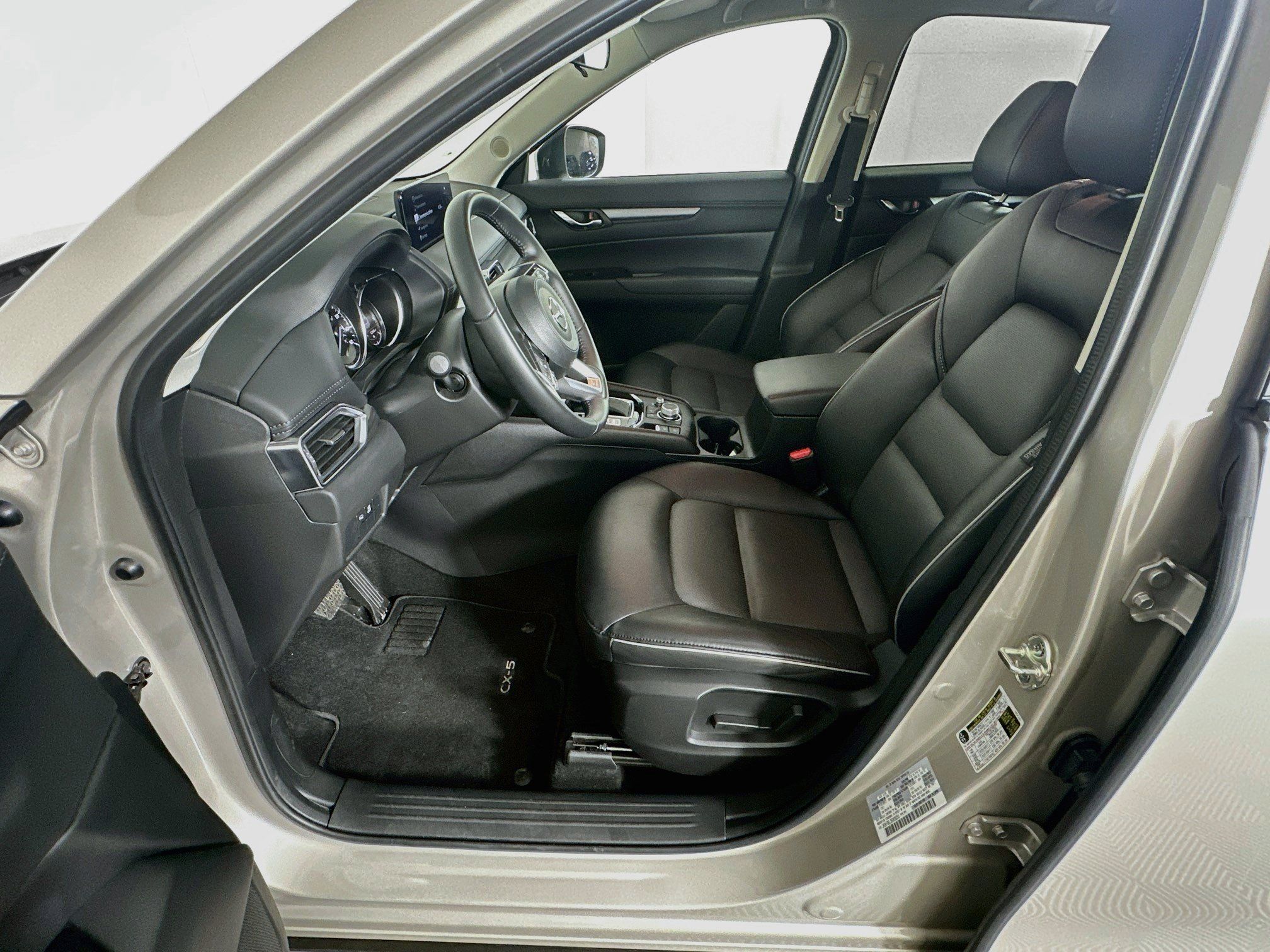 Used 2025 MAZDA CX-5 AWD 2.5 S w/ Select Package image 13