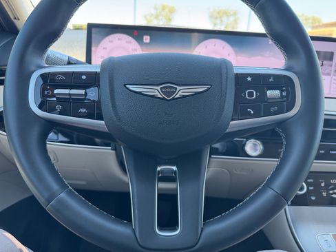 Used 2026 Genesis GV70 2.5T Advanced AWD/4WD image 9