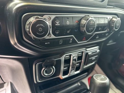 Used 2022 Jeep Wrangler Unlimited Sport AWD/4WD image 18