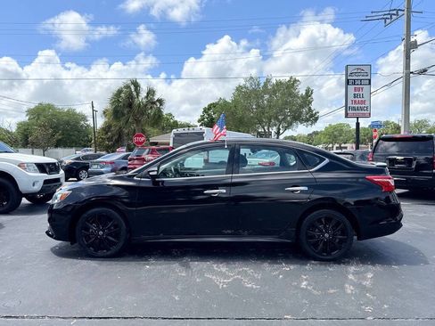 Used 2017 Nissan Sentra SR w/ SR Midnight Edition image 4