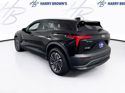Used 2024 Chevrolet Blazer EV LT AWD/4WD image 28