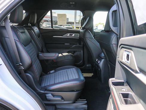 New 2026 Ford Explorer ST-Line w/ ST-Line Street Pack RWD image 20