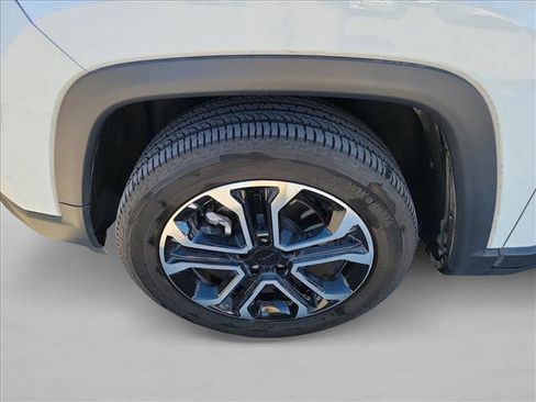 Used 2022 Jeep Compass Limited w/ Sun and Sound Group image 9