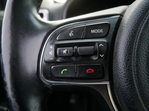 Used 2017 Kia Sportage EX w/ EX Premium Package image 12