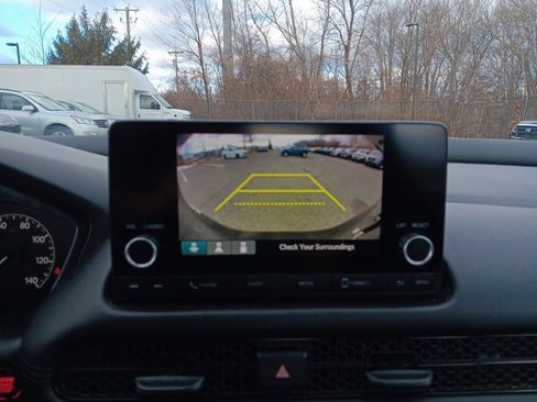 Used 2024 Honda HR-V LX image 16