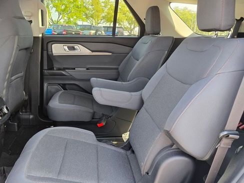 Used 2025 Ford Explorer Active image 20