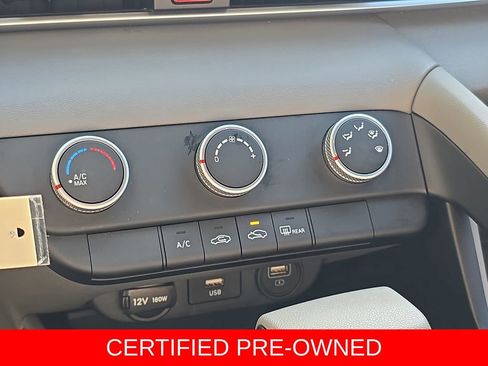 Used 2023 Hyundai Elantra SE FWD image 21
