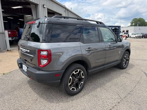 Used 2022 Ford Bronco Sport Outer Banks w/ Tech Package AWD/4WD image 4