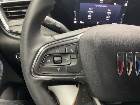 Used 2025 Buick Encore GX Sport Touring image 16