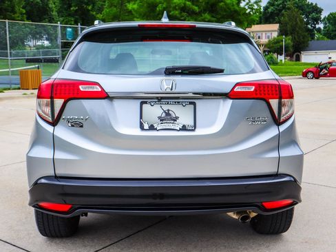 Used 2019 Honda HR-V Sport image 18