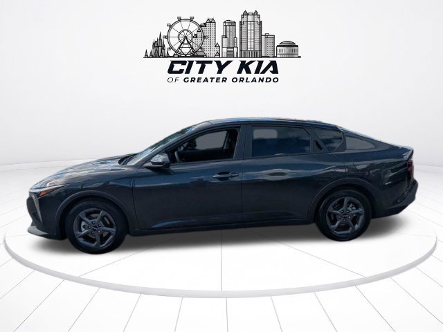 New 2027 Kia K4 FWD image 3