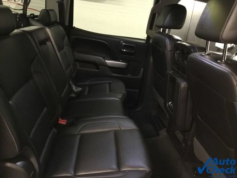 Used 2018 Chevrolet Silverado 1500 LTZ Z71 w/ LTZ Plus Package AWD/4WD image 38