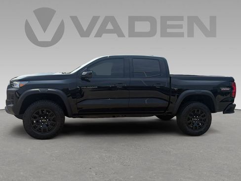 Used 2026 Chevrolet Colorado Trail Boss AWD/4WD image 7