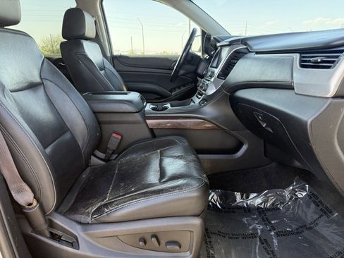 Used 2017 GMC Yukon XL SLT image 11