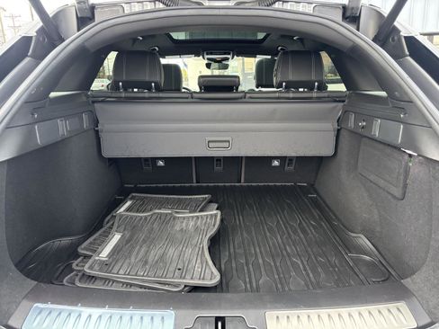 Used 2020 Land Rover Range Rover Velar S image 14