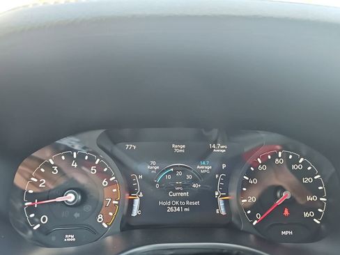 Used 2025 Jeep Compass Latitude image 18