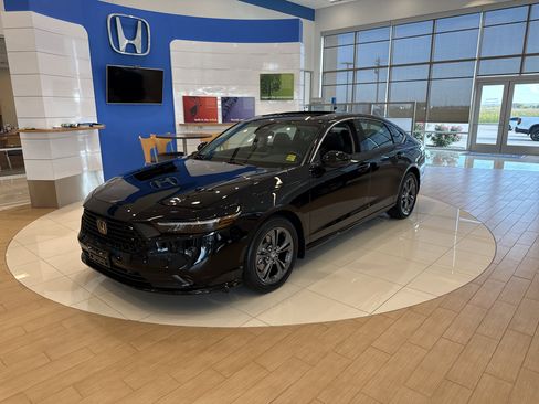 New 2026 Honda Accord EX-L image 1
