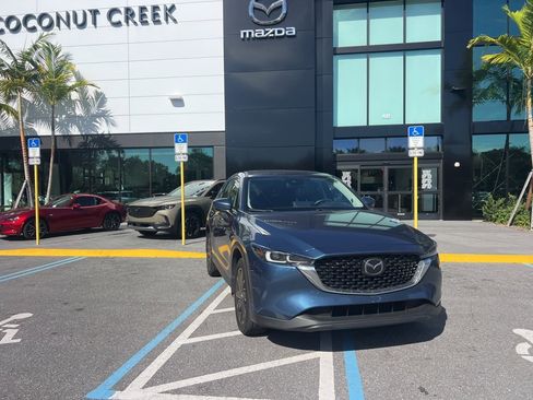 Used 2023 MAZDA CX-5 AWD 2.5 S w/ Premium Plus Pkg image 4