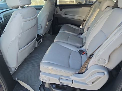 Used 2022 Honda Odyssey Touring image 16