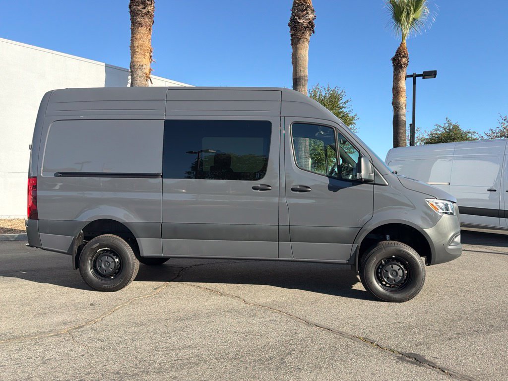 Used 2026 Mercedes-Benz Sprinter 2500 w/ Winter Package Plus image 6