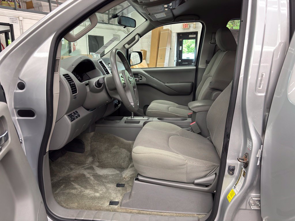 Used 2014 Nissan Frontier SV AWD/4WD image 14