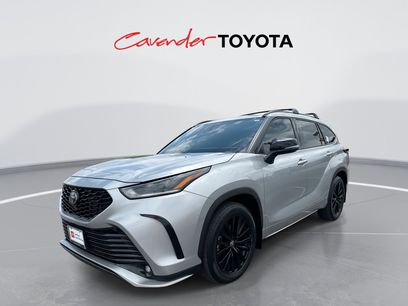 Used 2024 Toyota Highlander XSE