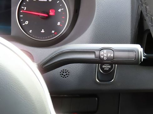 Used 2024 Mercedes-Benz Sprinter 2500 image 59