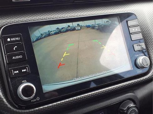 Certified 2021 Nissan Kicks SV FWD image 17