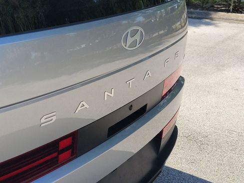 Used 2025 Hyundai Santa Fe SEL AWD/4WD image 6