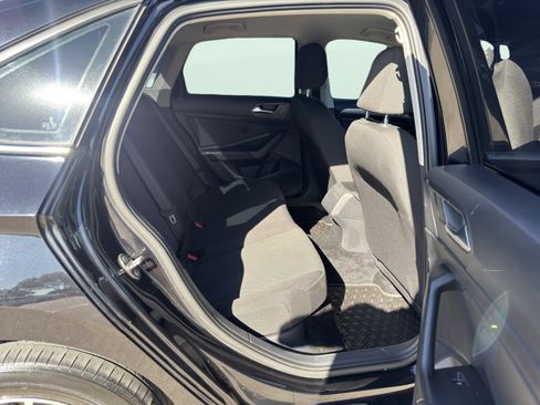 Used 2021 Volkswagen Jetta R-Line image 33