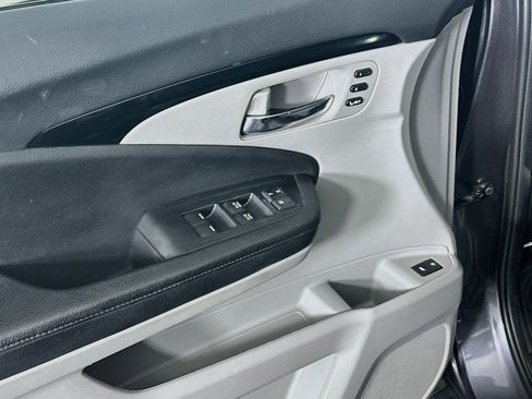 Used 2017 Honda Pilot Touring image 15
