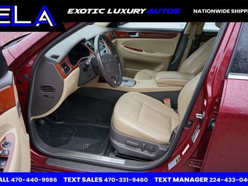 Used 2013 Hyundai Genesis 3.8 image 10