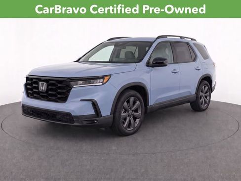 Used 2025 Honda Pilot Sport image 2