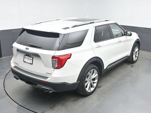 Used 2022 Ford Explorer Platinum w/ Equipment Group 601A AWD/4WD image 46