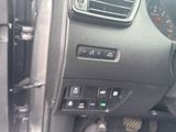 Used 2018 Nissan Rogue SV w/ Premium Package image 4