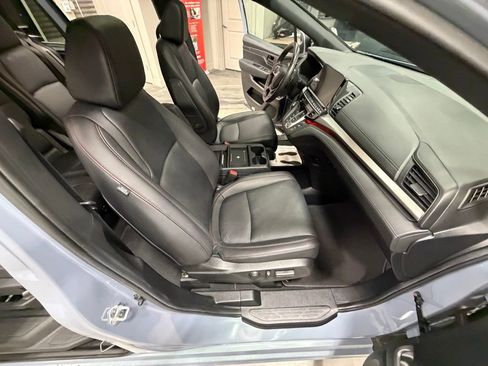 Used 2025 Honda Odyssey Sport-L image 43