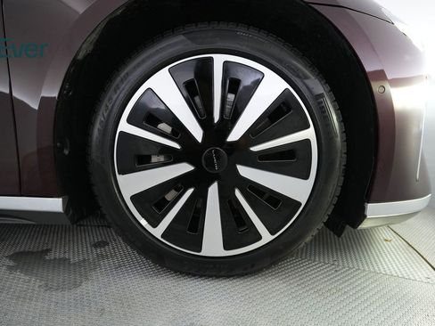 Used 2023 Lucid Air Touring AWD/4WD image 21