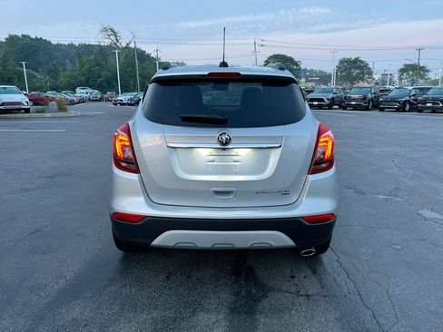Used 2020 Buick Encore Preferred AWD/4WD image 7