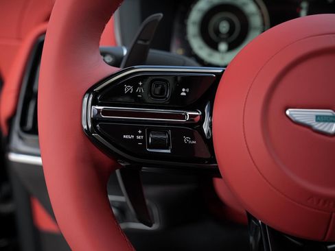 New 2026 Aston Martin DBX 707 image 18