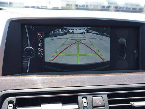 Used 2013 BMW 650i Convertible RWD image 32