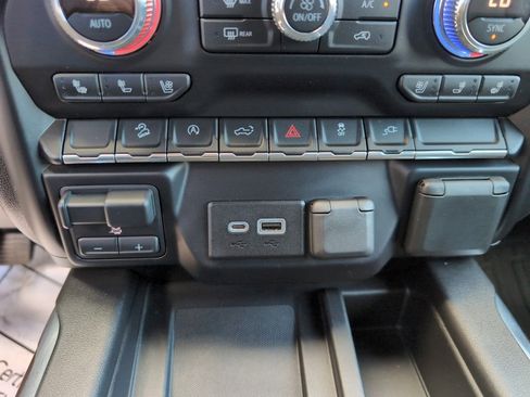 Used 2019 GMC Sierra 1500 SLT w/ SLT Premium Package image 27