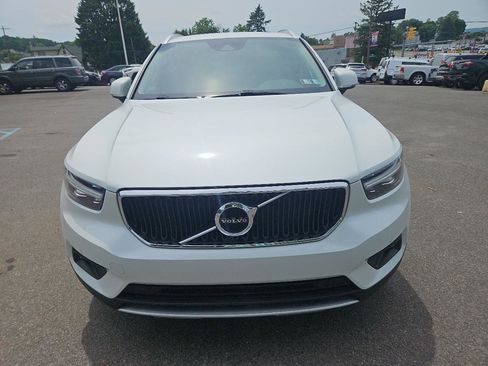 Used 2021 Volvo XC40 T5 Momentum w/ Protection Package Premier AWD/4WD image 8